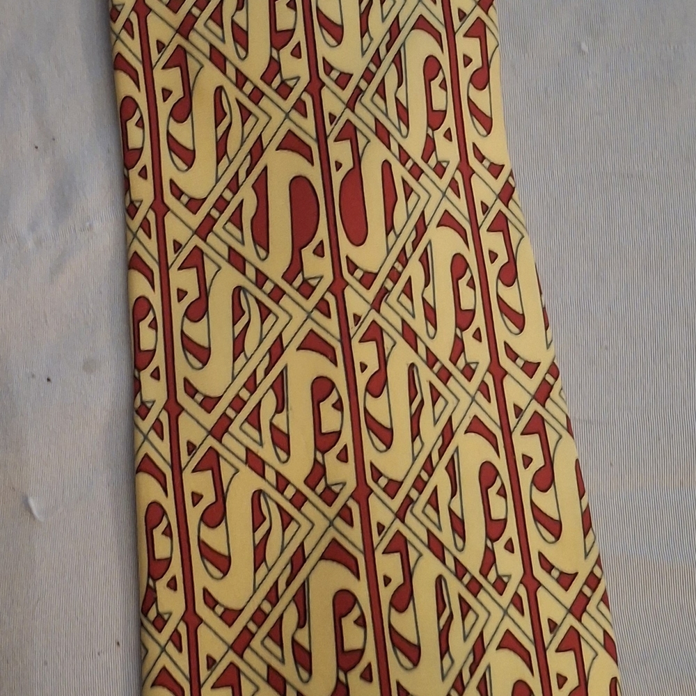 Superman DC COMICS Robert Lee Morris Red and Yellow Geometric Tie